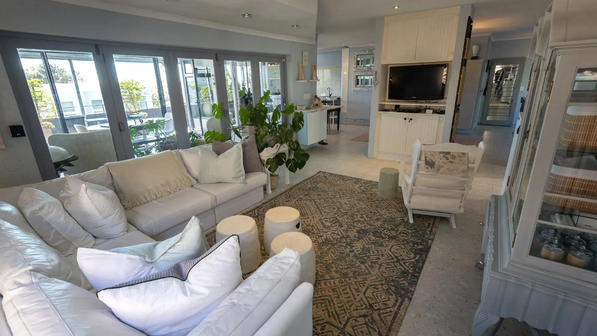 Solar Powered Perfect Getaway Villa Cape Town